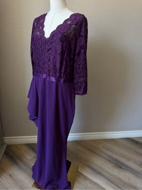 NWOT Violet Lace High-Low Evening Gown, XXL